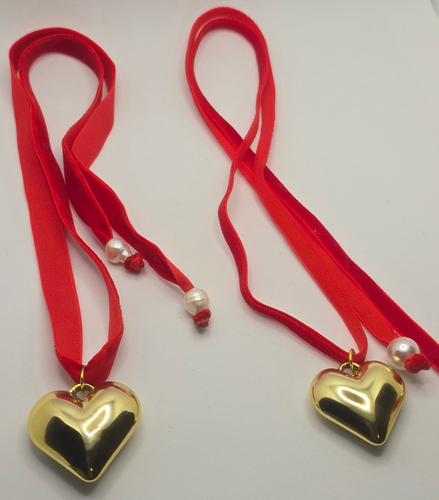 Velvet Heart Choker