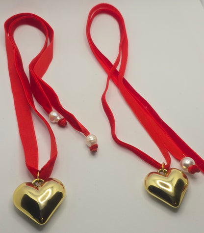 Velvet Heart Choker