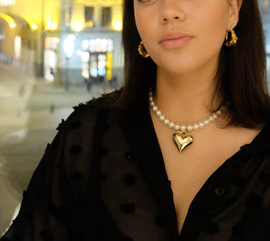 Big Pearl Necklace with Golden Heart